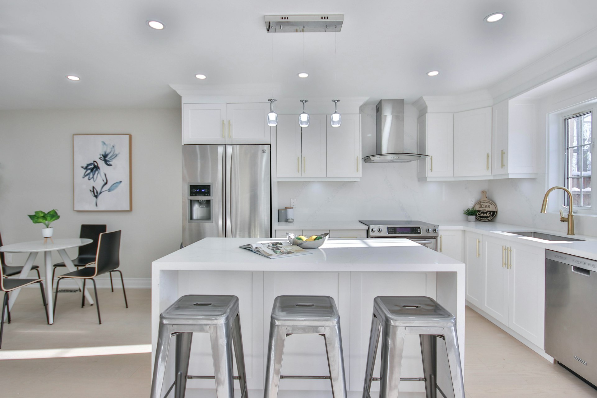 Kitchenette Cabinets in Mauritius | Compact & Ready-Made Kitchenettes